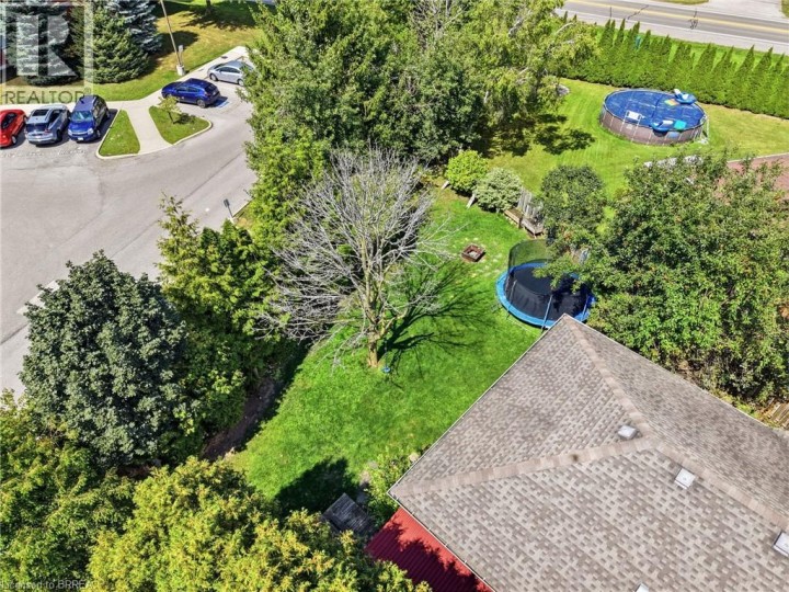 Photo 36 at 29 Strong Court, Rosedale / Gable Height, Brantford
