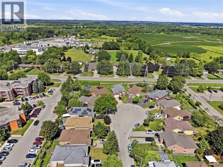 Photo 41 at 29 Strong Court, Rosedale / Gable Height, Brantford