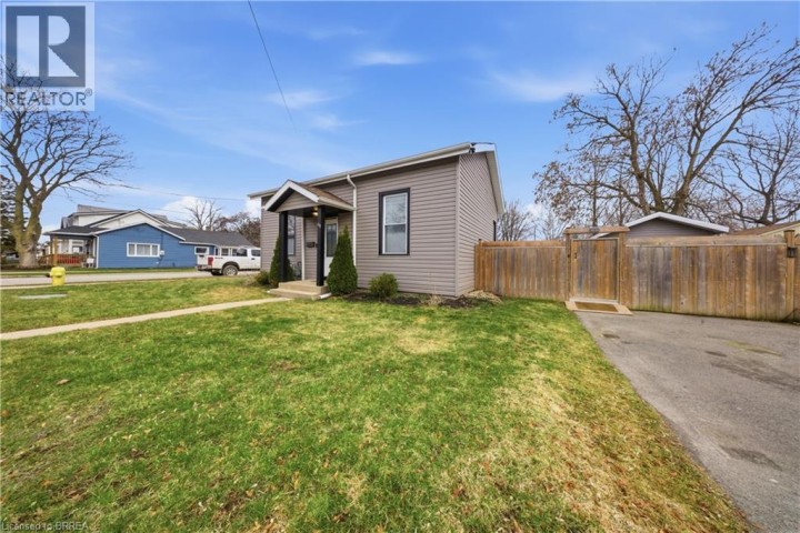 Photo 3 at 64 Richardson Street, Old West Brant, Brantford