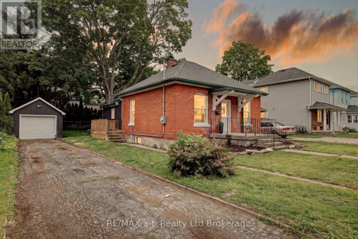 Photo 32 at 91 Winniett Street, Woodstock - North, Woodstock