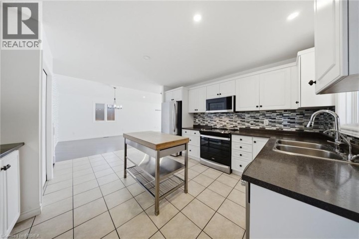 Photo 4 at 36 Garner's Lane, Empire, Brantford