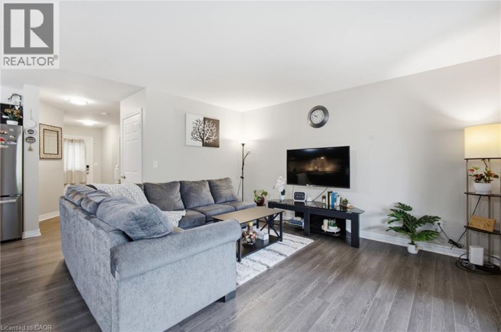Photo 13 at 801 Hunters Gate Crescent, Woodstock - South, Woodstock