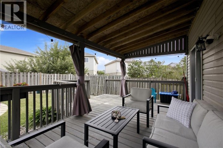 Photo 24 at 801 Hunters Gate Crescent, Woodstock - South, Woodstock