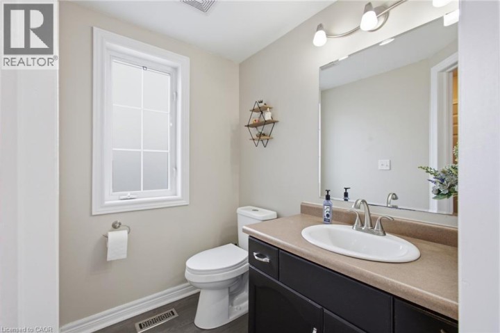 Photo 7 at 801 Hunters Gate Crescent, Woodstock - South, Woodstock