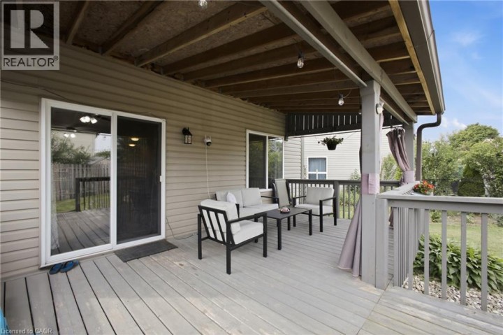 Photo 31 at 801 Hunters Gate Crescent, Woodstock - South, Woodstock