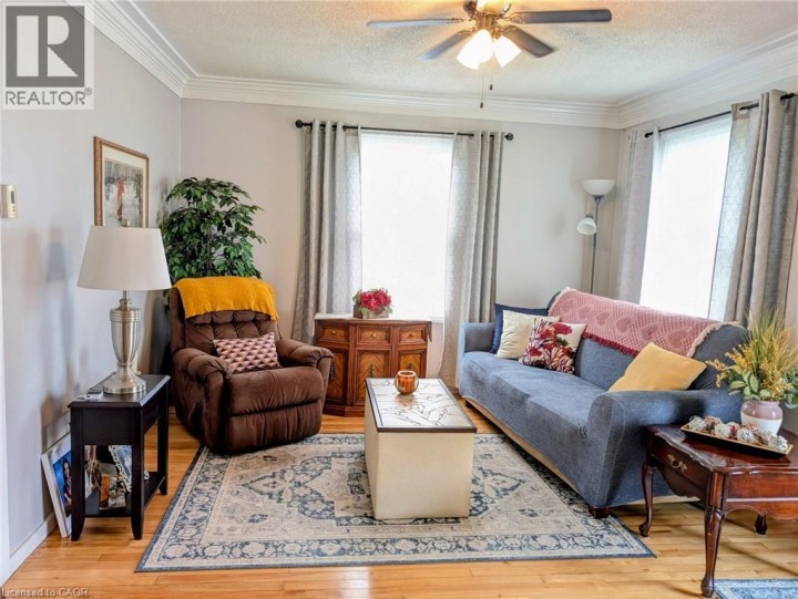 Photo 3 at 62 Ninth Avenue, Eagle Place East, Brantford