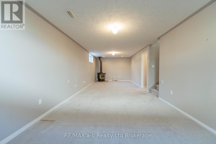 Photo 25 at 44 Beech Boulevard, Tillsonburg