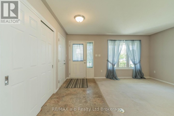 Photo 7 at 44 Beech Boulevard, Tillsonburg