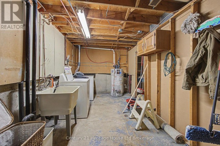 Photo 26 at 34 Centennial Avenue, Tillsonburg
