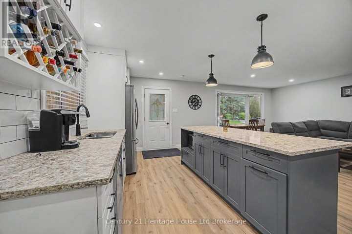 Photo 3 at 34 Centennial Avenue, Tillsonburg