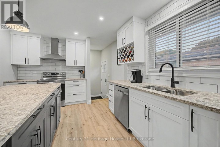 Photo 5 at 34 Centennial Avenue, Tillsonburg