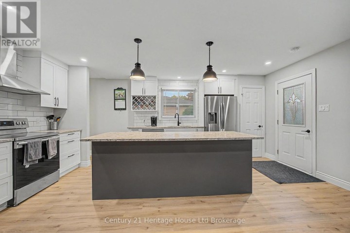 Photo 6 at 34 Centennial Avenue, Tillsonburg