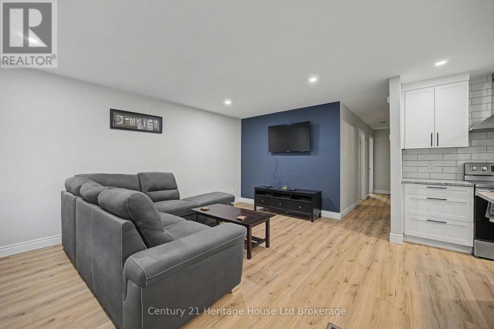 Photo 8 at 34 Centennial Avenue, Tillsonburg