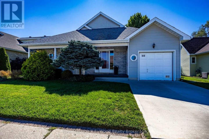 Photo 1 at 7 Seres Drive, Tillsonburg