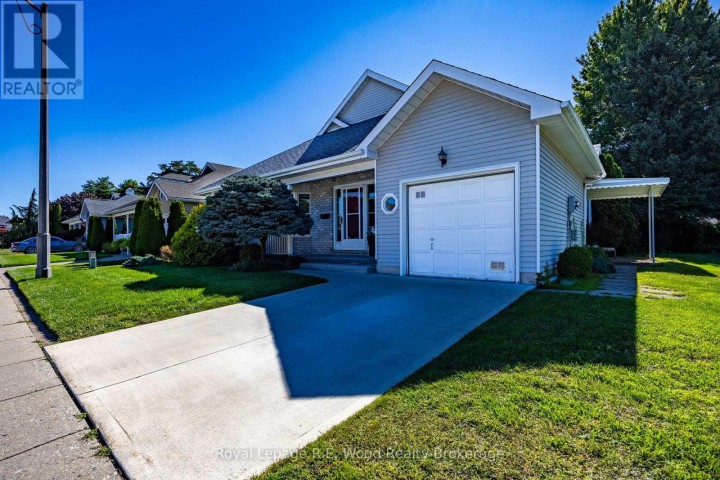 Photo 2 at 7 Seres Drive, Tillsonburg