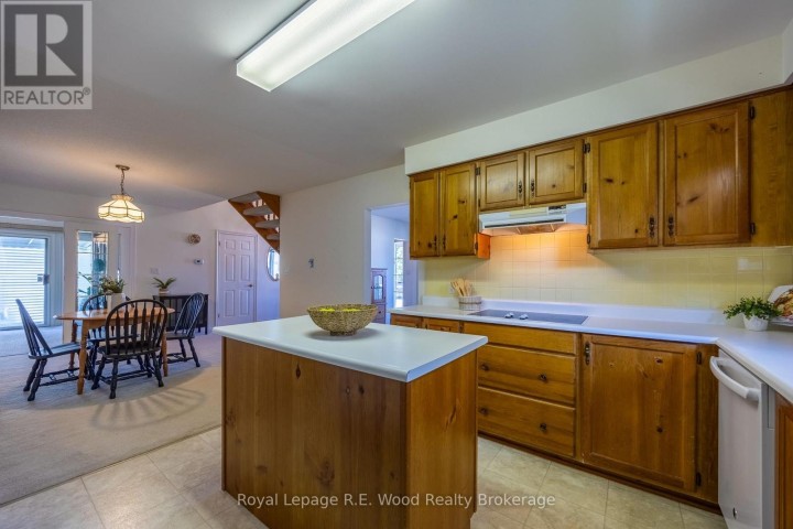 Photo 9 at 7 Seres Drive, Tillsonburg