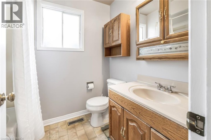 Photo 17 at 37 Rose Court, Innerkip (Fair Grounds), Woodstock