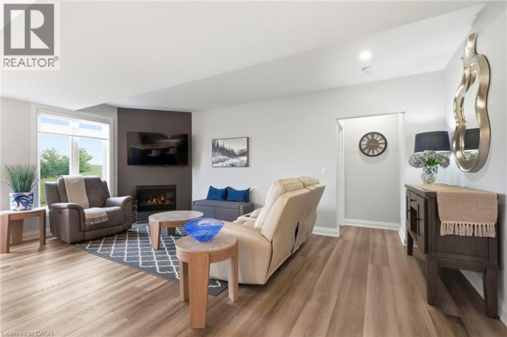 Photo 28 at 14 Hudson Drive, Oakhill Dr, Brantford
