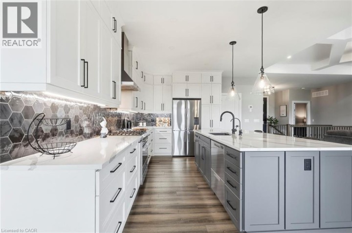 Photo 8 at 14 Hudson Drive, Oakhill Dr, Brantford