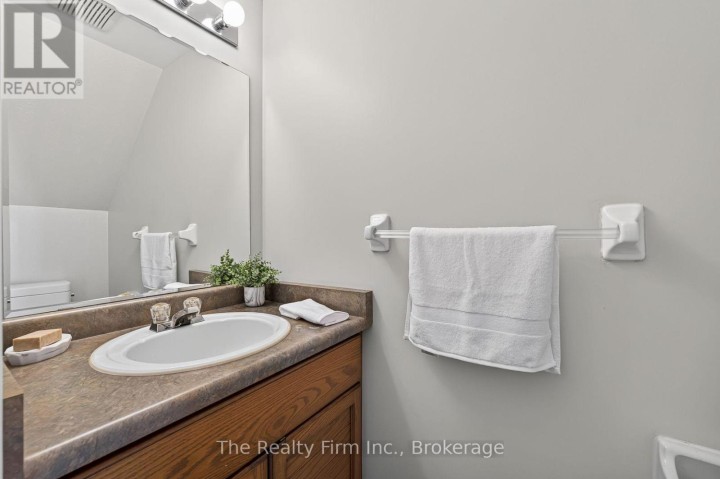Photo 7 at 19 - 46 Conestoga Road, Woodstock - North, Woodstock
