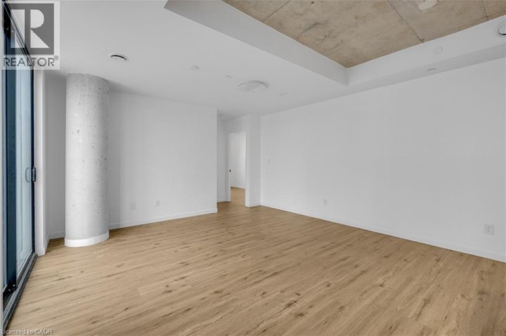 Photo 13 at 606 - 7 Erie Avenue, Icomm / Market, Brantford