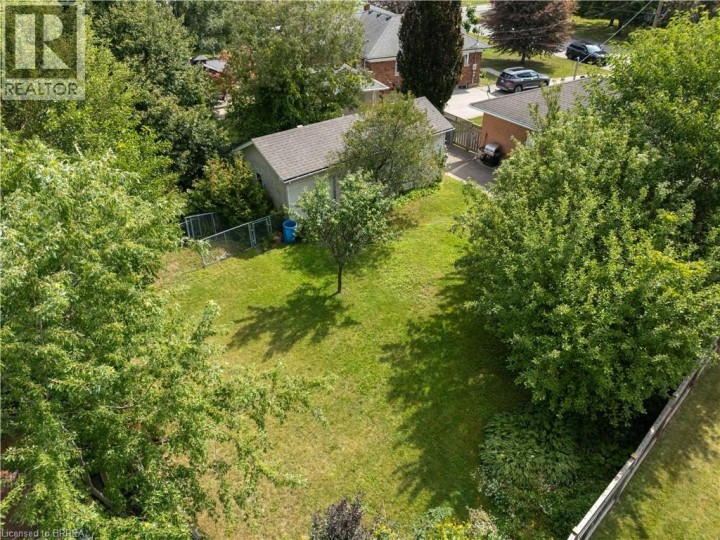 Photo 33 at 25 Wayne Drive, Fairview / Greenbrier, Brantford