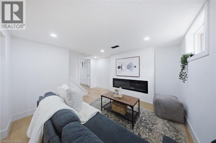 Photo 17 at 77 Abigail Avenue, Abigail / Lyons, Brantford