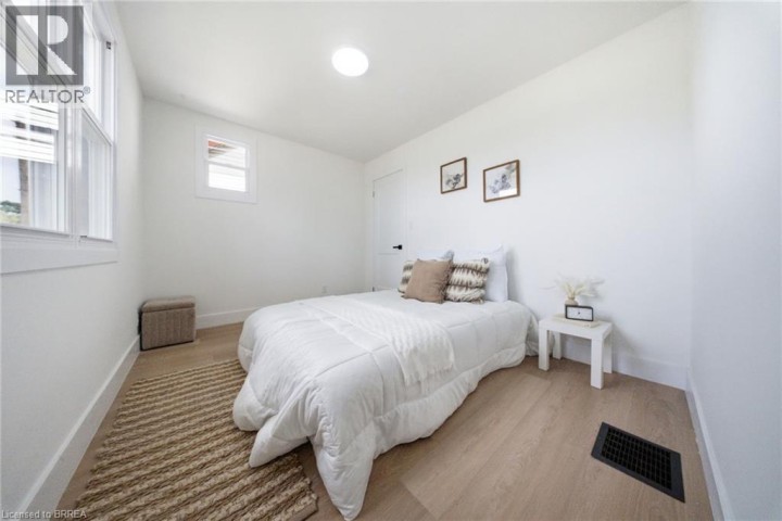 Photo 14 at 77 Abigail Avenue, Abigail / Lyons, Brantford