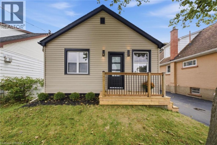 Photo 1 at 77 Abigail Avenue, Abigail / Lyons, Brantford
