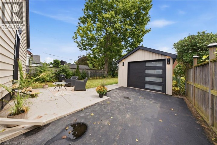 Photo 3 at 77 Abigail Avenue, Abigail / Lyons, Brantford