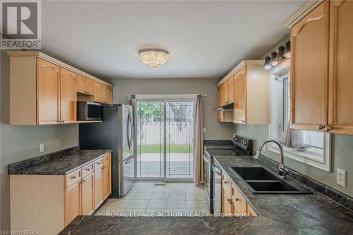 Photo 13 at 15 Landon Avenue, Simcoe, Norfolk County