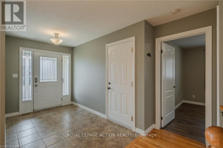 Photo 7 at 15 Landon Avenue, Simcoe, Norfolk County
