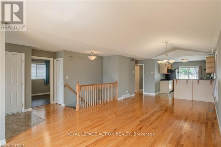 Photo 9 at 15 Landon Avenue, Simcoe, Norfolk County