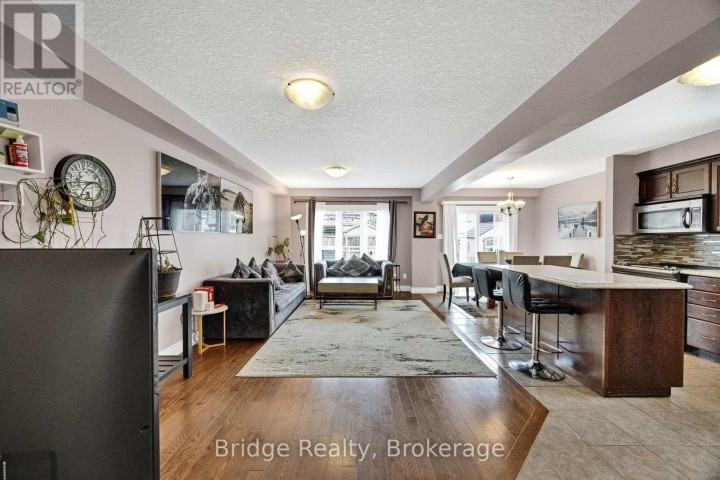 Photo 13 at 880 Frontenac Crescent, Woodstock - South, Woodstock