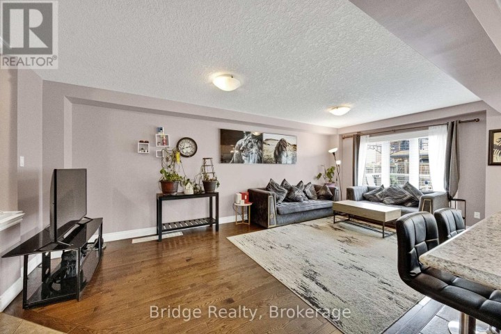 Photo 23 at 880 Frontenac Crescent, Woodstock - South, Woodstock