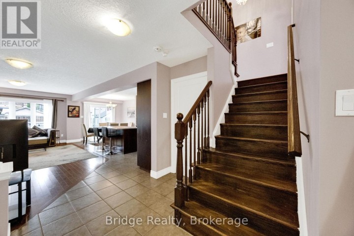Photo 27 at 880 Frontenac Crescent, Woodstock - South, Woodstock