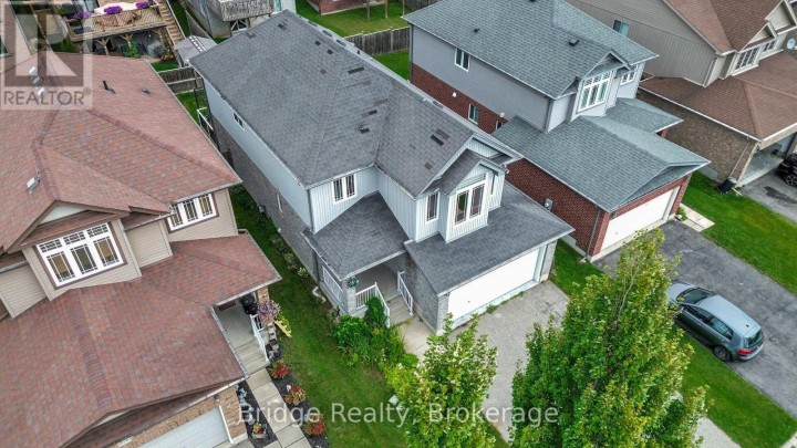 Photo 3 at 880 Frontenac Crescent, Woodstock - South, Woodstock