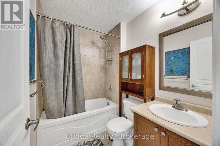 Photo 37 at 880 Frontenac Crescent, Woodstock - South, Woodstock