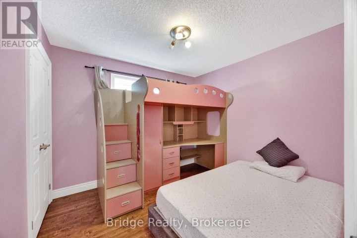 Photo 38 at 880 Frontenac Crescent, Woodstock - South, Woodstock
