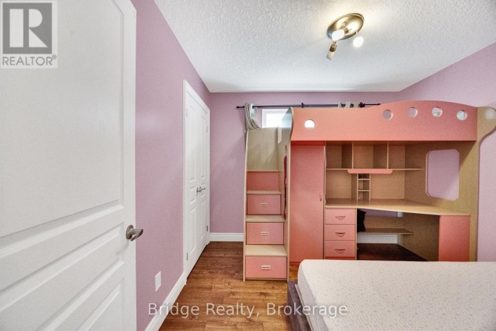 Photo 39 at 880 Frontenac Crescent, Woodstock - South, Woodstock