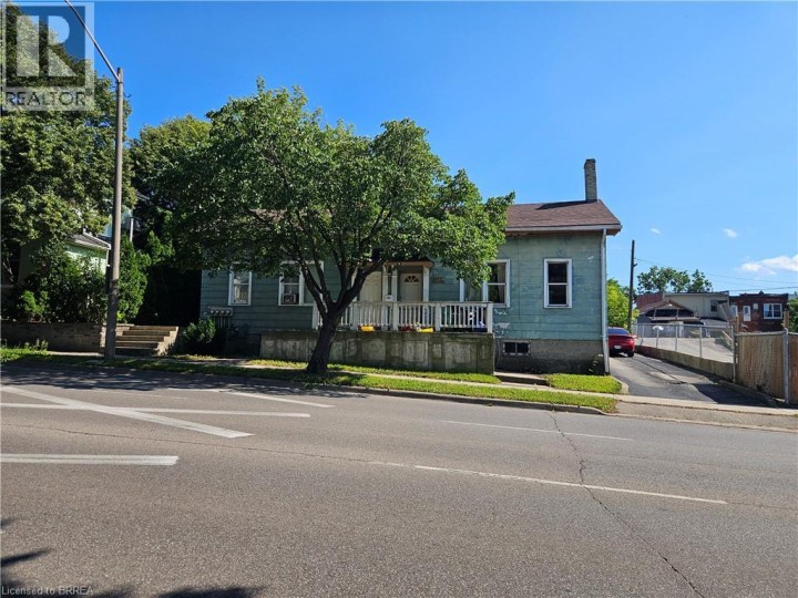 Photo 1 at 217 Dalhousie Street, East Ward, Brantford