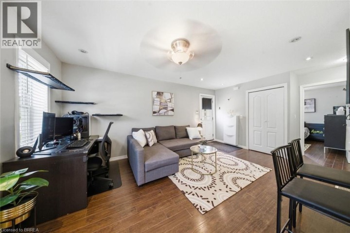 Photo 12 at 162 Grand River Avenue, Holmedale, Brantford