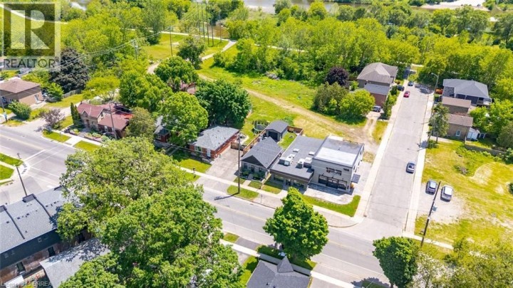 Photo 6 at 162 Grand River Avenue, Holmedale, Brantford