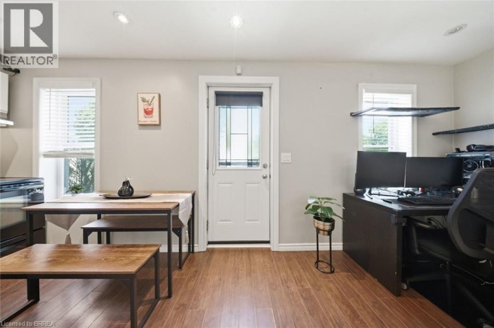 Photo 11 at 162 Grand River Avenue, Holmedale, Brantford
