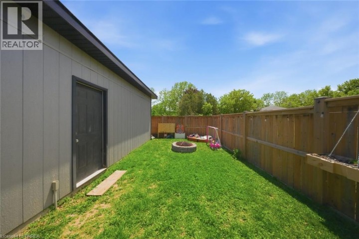 Photo 33 at 162 Grand River Avenue, Holmedale, Brantford