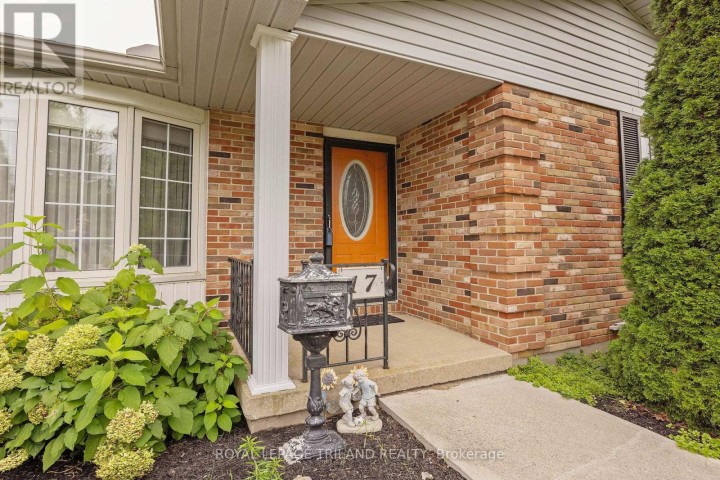 Photo 4 at 17 Minler Road, Ingersoll (Thamesford), Ingersoll