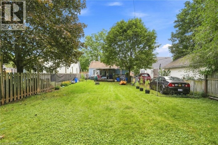 Photo 22 at 9 Lancaster Avenue, Holmedale, Brantford