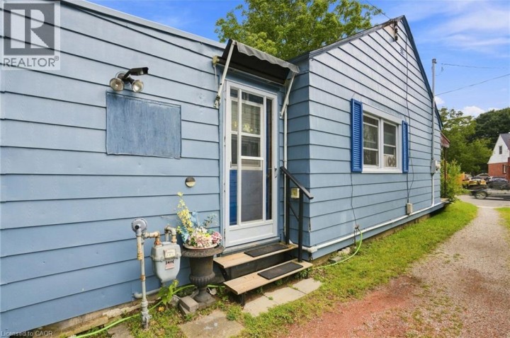 Photo 24 at 9 Lancaster Avenue, Holmedale, Brantford
