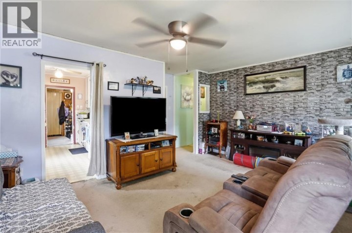 Photo 5 at 9 Lancaster Avenue, Holmedale, Brantford