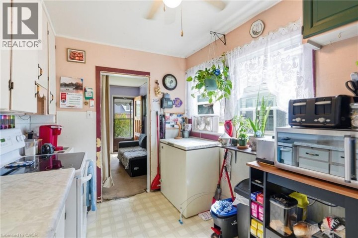 Photo 8 at 9 Lancaster Avenue, Holmedale, Brantford